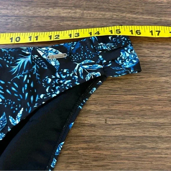 NWT Ripzone bikini shorts L - Picture 7 of 8